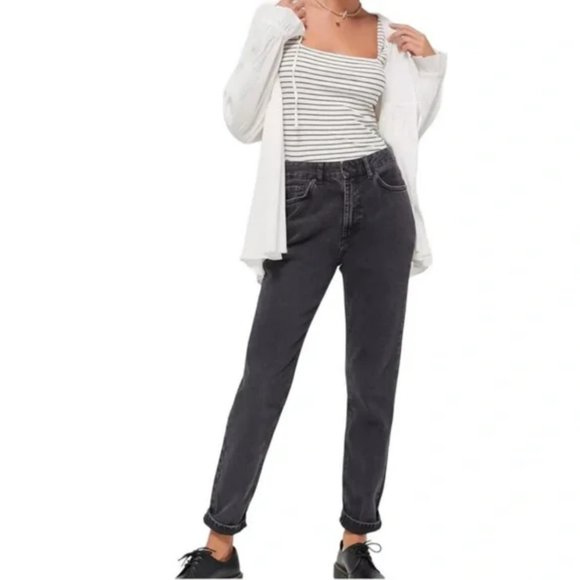 Urban Outfitters BDG High-Waisted Waist MOM Jeans, Size 29 Washed Black Tapered - Picture 1 of 11